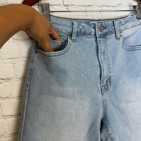 Vervet Stylish Light Blue Denim Women's Shorts Large - Picture 4 of 9